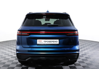 Подержанный автомобиль Geely Monjaro 2023 года (6 фото)