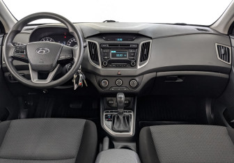 Подержанный автомобиль Hyundai Creta 2018 года (14 фото)