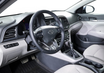 Подержанный автомобиль Hyundai i30 Hatchback 2013 года (14 фото)