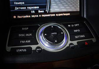 Подержанный автомобиль Infiniti EX 2012 года (19 фото)