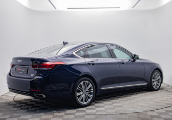 Подержанный автомобиль Genesis G80 2019 года (5 фото)