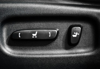 Подержанный автомобиль Lexus RX 2013 года (16 фото)