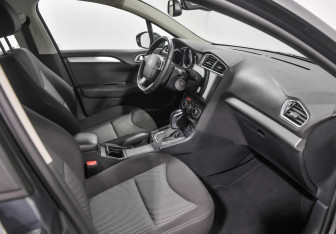 Подержанный автомобиль Citroen C4 Sedan 2016 года (5 фото)