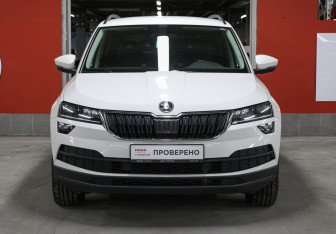 Подержанный автомобиль Skoda Karoq 2020 года (2 фото)