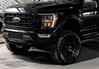 Подержанный автомобиль Ford F-150 2022 года (20 фото)