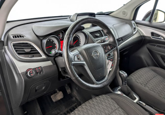 Подержанный автомобиль Opel Mokka 2014 года (16 фото)