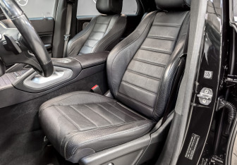 Подержанный автомобиль Mercedes-Benz GLE 2019 года (20 фото)