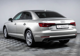 Подержанный автомобиль Audi A4 Sedan 2017 года (7 фото)