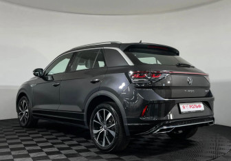 Новый Volkswagen T-Roc 2025 (8 фото)