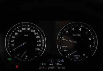 Подержанный автомобиль BMW X1 2018 года (13 фото)