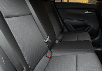 Подержанный автомобиль Kia Rio Hatchback 2021 года (11 фото)