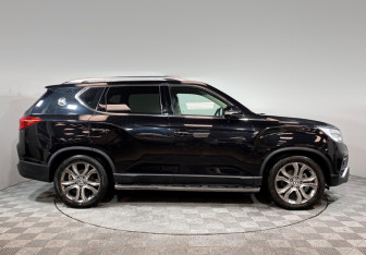 Подержанный автомобиль SsangYong Rexton 2018 года (4 фото)