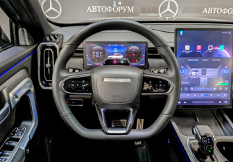 Подержанный автомобиль Jaecoo J7 2024 года (21 фото)
