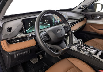 Подержанный автомобиль Chery Tiggo 8 Pro Max 2023 года (15 фото)