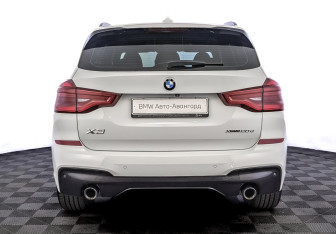 Подержанный автомобиль BMW X3 2020 года (6 фото)