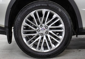 Подержанный автомобиль Lexus RX 2020 года (24 фото)