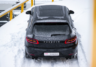Подержанный автомобиль Porsche Macan 2018 года (8 фото)