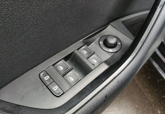 Подержанный автомобиль Skoda Superb Liftback 2018 года (19 фото)
