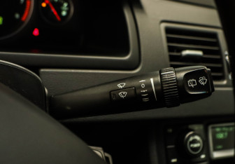 Подержанный автомобиль Volvo XC90 2006 года (14 фото)