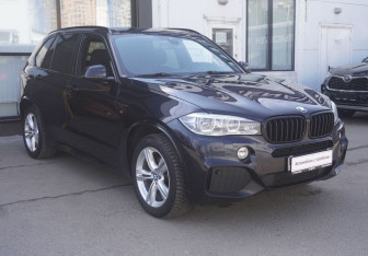 Подержанный автомобиль BMW X5 2018 года (3 фото)
