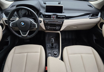 Подержанный автомобиль BMW X1 2020 года (9 фото)