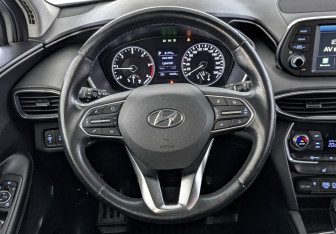 Подержанный автомобиль Hyundai Santa Fe 2020 года (22 фото)
