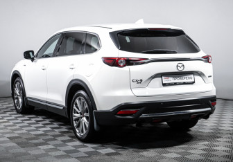 Подержанный автомобиль Mazda CX-9 2021 года (7 фото)