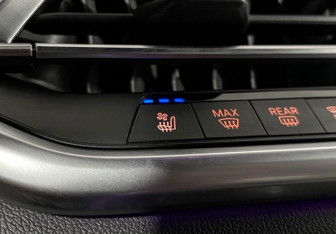 Подержанный автомобиль BMW X5 2018 года (20 фото)