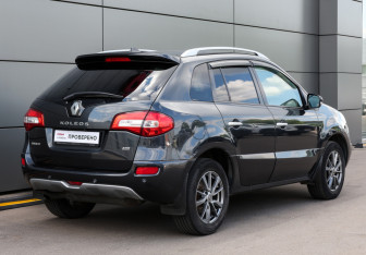 Подержанный автомобиль Renault Koleos 2013 года (5 фото)
