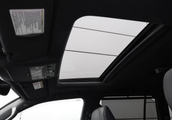Подержанный автомобиль Lexus LX 2020 года (20 фото)
