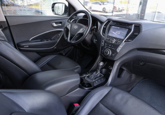 Подержанный автомобиль Hyundai Santa Fe 2012 года (10 фото)