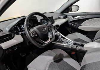 Подержанный автомобиль Kaiyi E5 2023 года (15 фото)