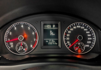 Подержанный автомобиль Volkswagen Golf Plus 2011 года (12 фото)