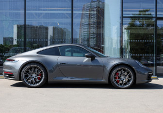 Подержанный автомобиль Porsche 911 Coupe 2021 года (4 фото)