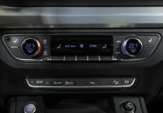 Подержанный автомобиль Audi Q5 2017 года (18 фото)