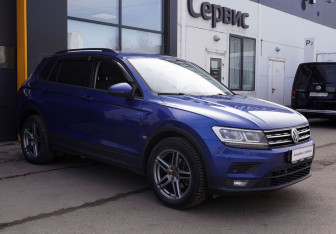 Подержанный автомобиль Volkswagen Tiguan 2020 года (3 фото)