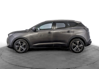 Подержанный автомобиль Peugeot 3008 2021 года (8 фото)