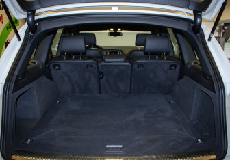 Подержанный автомобиль Audi Q7 2008 года (36 фото)