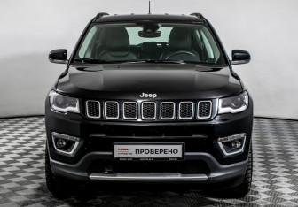 Подержанный автомобиль Jeep Compass 2019 года (2 фото)