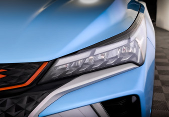 Подержанный автомобиль Geely Coolray 2024 года (17 фото)