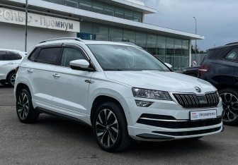 Подержанный автомобиль Skoda Karoq 2023 года (3 фото)