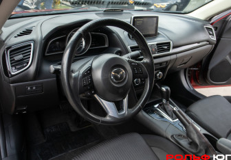 Подержанный автомобиль Mazda 3 Sedan 2014 года (7 фото)