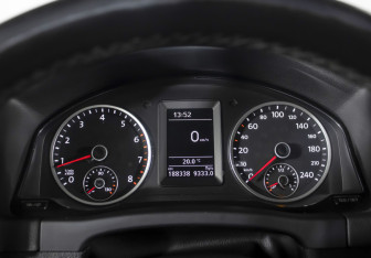 Подержанный автомобиль Volkswagen Tiguan 2013 года (11 фото)