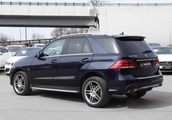 Подержанный автомобиль Mercedes-Benz GLE 2018 года (7 фото)