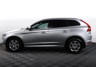 Подержанный автомобиль Volvo XC60 2015 года (8 фото)