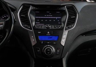 Подержанный автомобиль Hyundai Santa Fe 2012 года (11 фото)