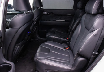 Подержанный автомобиль Hyundai Palisade 2023 года (11 фото)