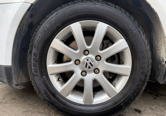 Подержанный автомобиль Volkswagen Passat Wagon 2001 года (9 фото)
