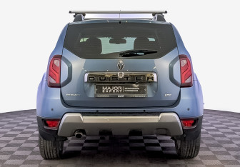 Подержанный автомобиль Renault Duster 2015 года (6 фото)