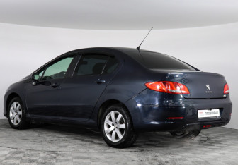 Подержанный автомобиль Peugeot 408 2013 года (7 фото)